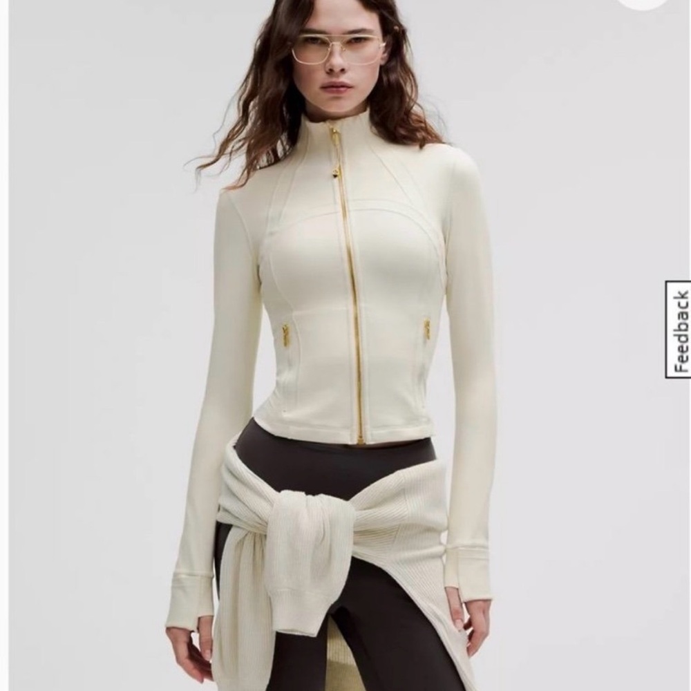 NWT Lululemon cropped define jacket bone/gold size 4